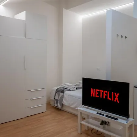 Apartment House241 Bocconi *