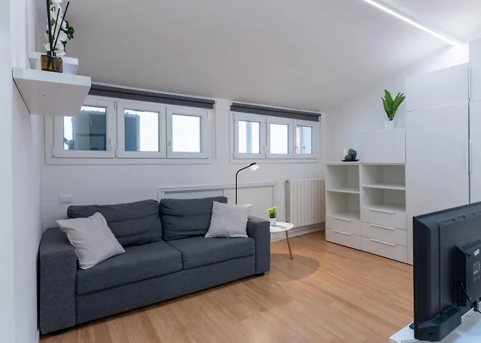 Apartment House241 Bocconi